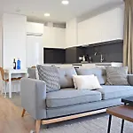 Urban Sky Luxury Flat With Amazing Views In